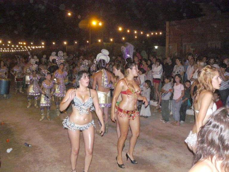 Patricios se prepara para una nueva noche de corsos en familia