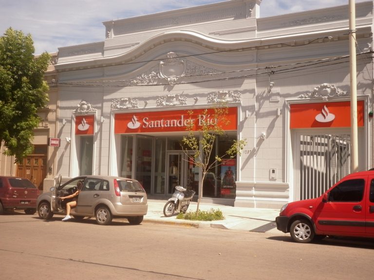 El Banco Santander inaugura oficialmente la Sucursal 9 de Julio
