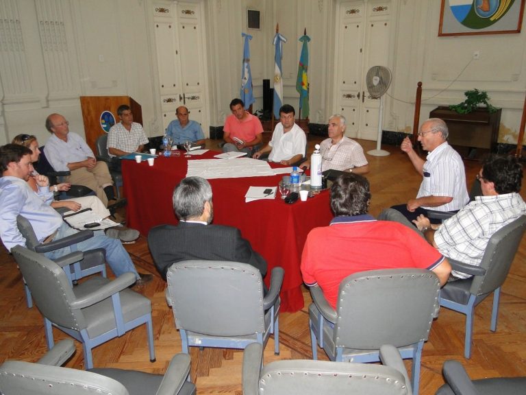 La Mesa Agropecuaria promueve un banco genético de los animales para faenas