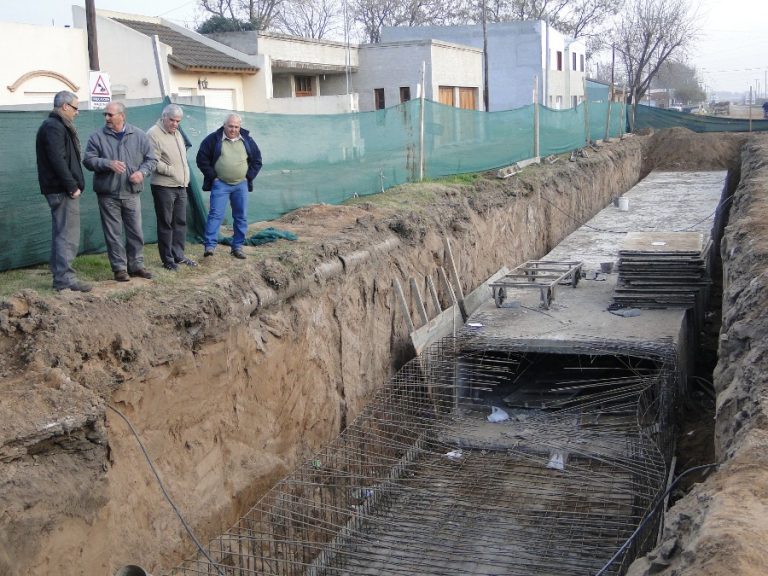 Mientras avanzan las Obras Públicas el Intendente las recorre