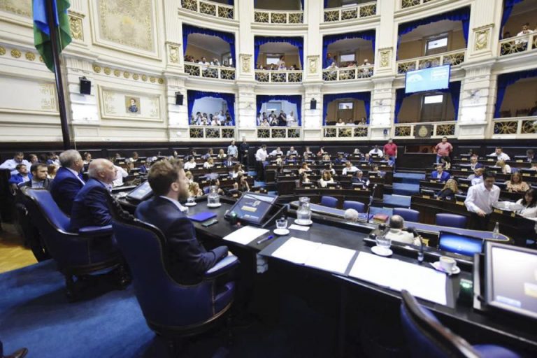 La reforma impositiva se aprobó en Diputados y pasó al Senado