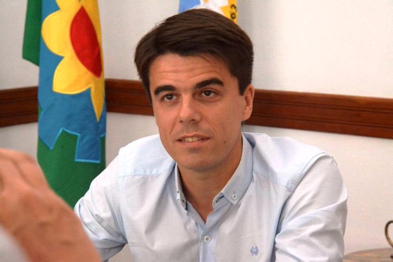 Se evalúa construir una rotonda en Avdas Urquiza y Agustín Álvarez
