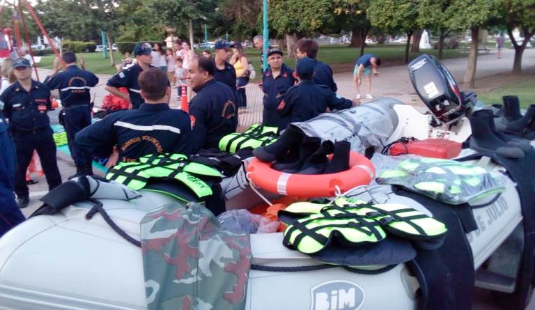 Bomberos Voluntarios de 9 de Julio mostro el nuevo equipamiento