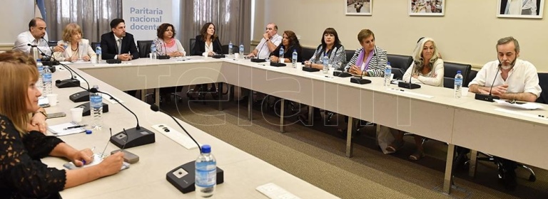 Hubo acuerdo con los gremios docentes