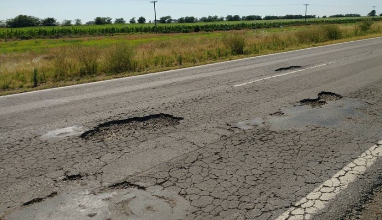 El ministerio de Obras Públicas ejecuta un plan de emergencia para la Ruta Nacional 33
