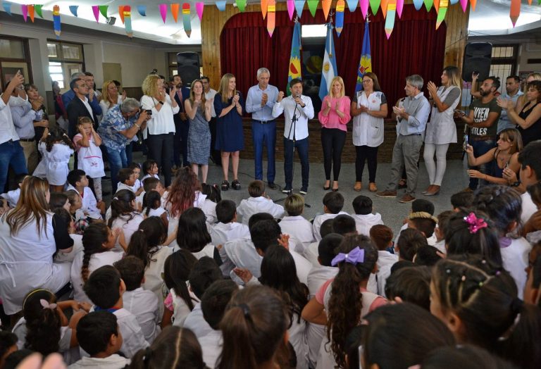 Kicillof inauguró el ciclo lectivo 2020: “Para este gobierno lo primero es la educación”