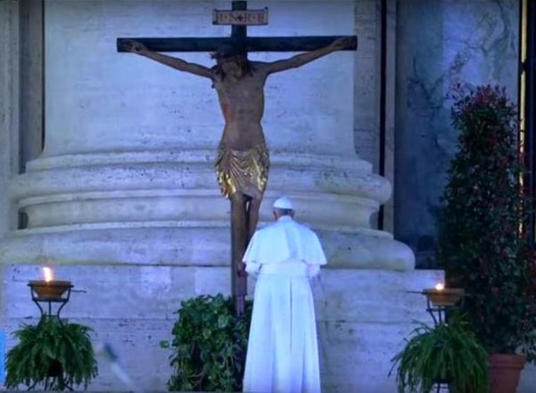 Un Crucifijo con alto sentido sanador y salvador de la humanidad