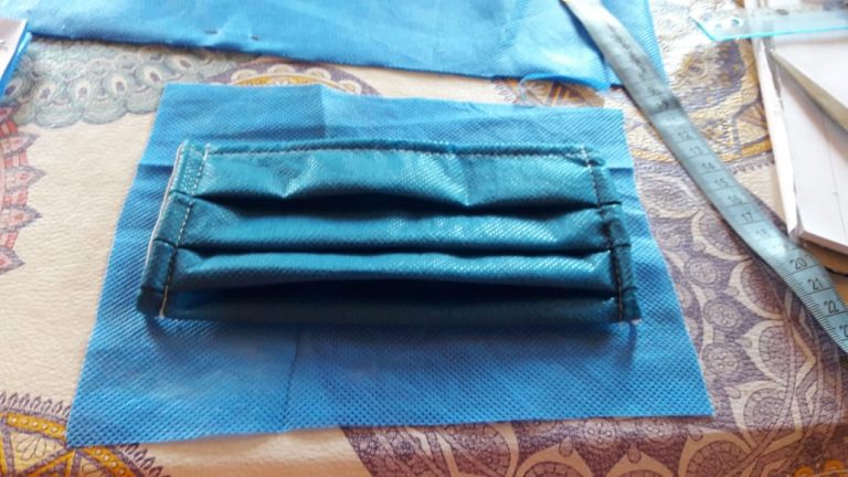 Convecinas quiroguenses repartieron más de 60 tapa nariz-boca-mentón