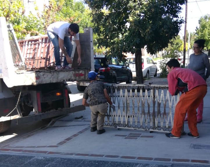 Arriban camas ortopédicas al Hospital Julio de Vedia