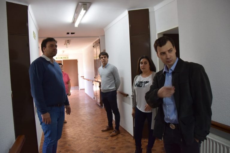 El Intendente Mariano Barroso recorrió la ex maternidad “Mater Divini”