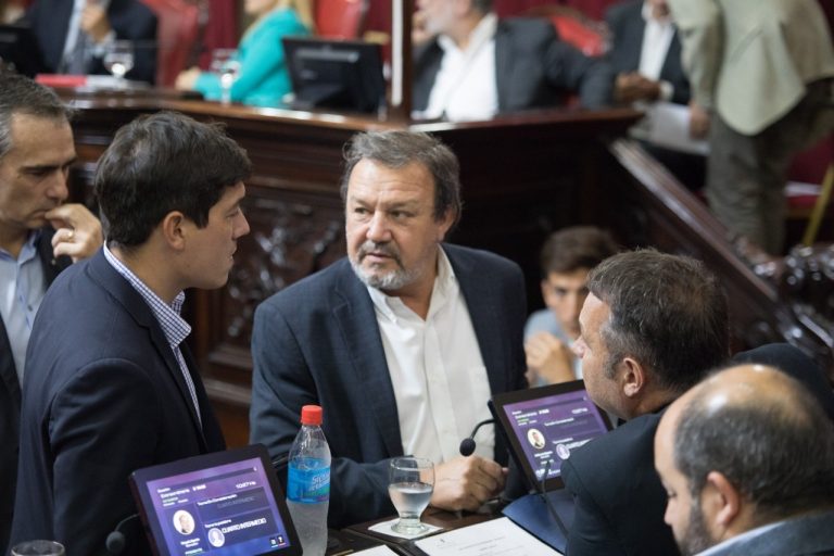 Costa remarcó que Juntos por el Cambio “está y acompaña” porque “acá no se salva nadie solo”