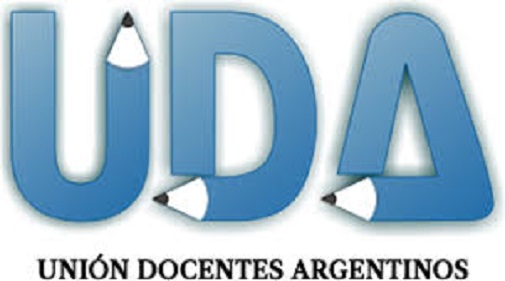 UDA reconoce el trabajo de de cada docente