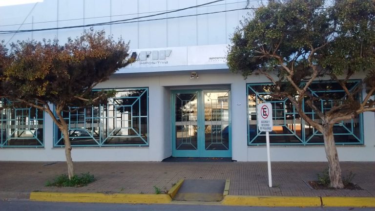 El reintegro del 15% para compras con tarjetas de débito se extiende hasta el 15 de marzo