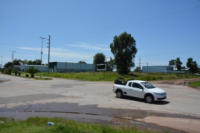Habrá un ordenador de tránsito en el cruce de las Avdas. Urquiza y Agustín Alvarez
