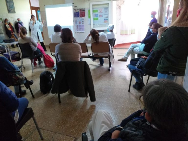 Entrenamientos y ateneos son parte de la formación en el Hospital Julio de Vedia