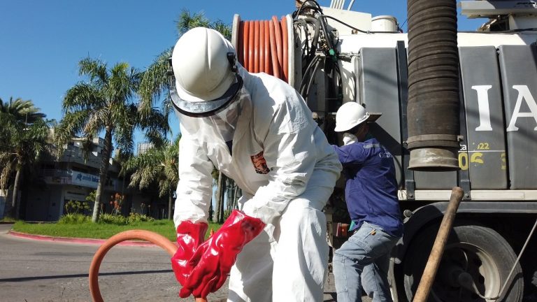 ABSA y organismos provinciales trabajan para saber si hay o no COVID-19 en redes cloacales