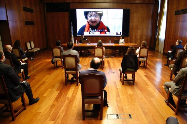 En temas de género se capacitó a las máximas autoridades de la AFIP