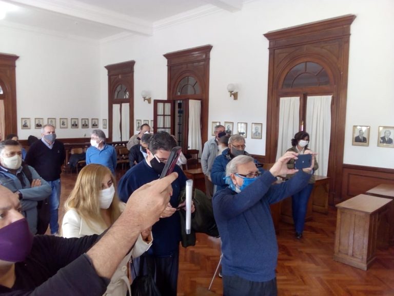 El Ejecutivo y Deliberante comunal nuevejuliense agasajaron a los periodistas