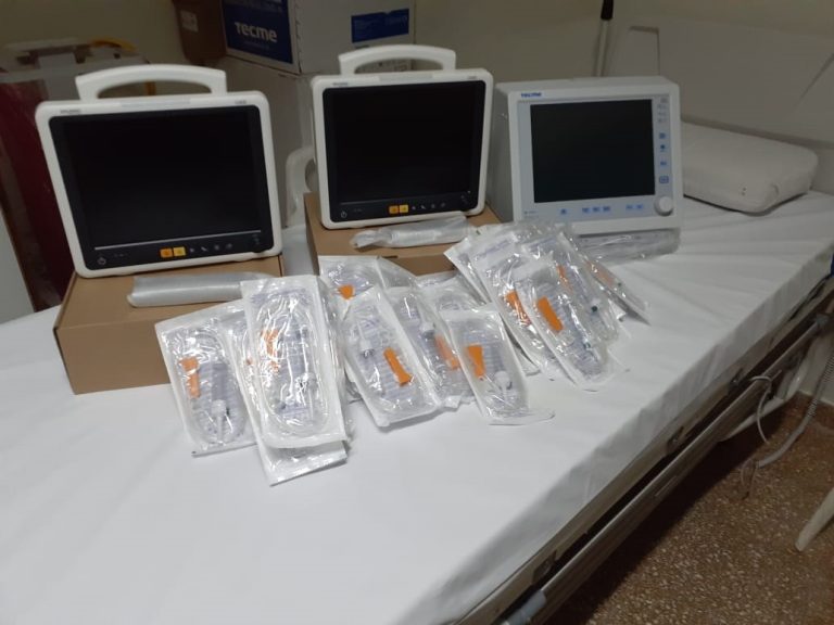 Se recibió más equipamiento e insumos para el Hospital Provincial Julio de Vedia