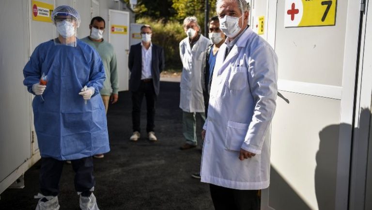 Proponen acompañar a los familiares directos de los trabajadores de la Salud fallecidos por COVID -19