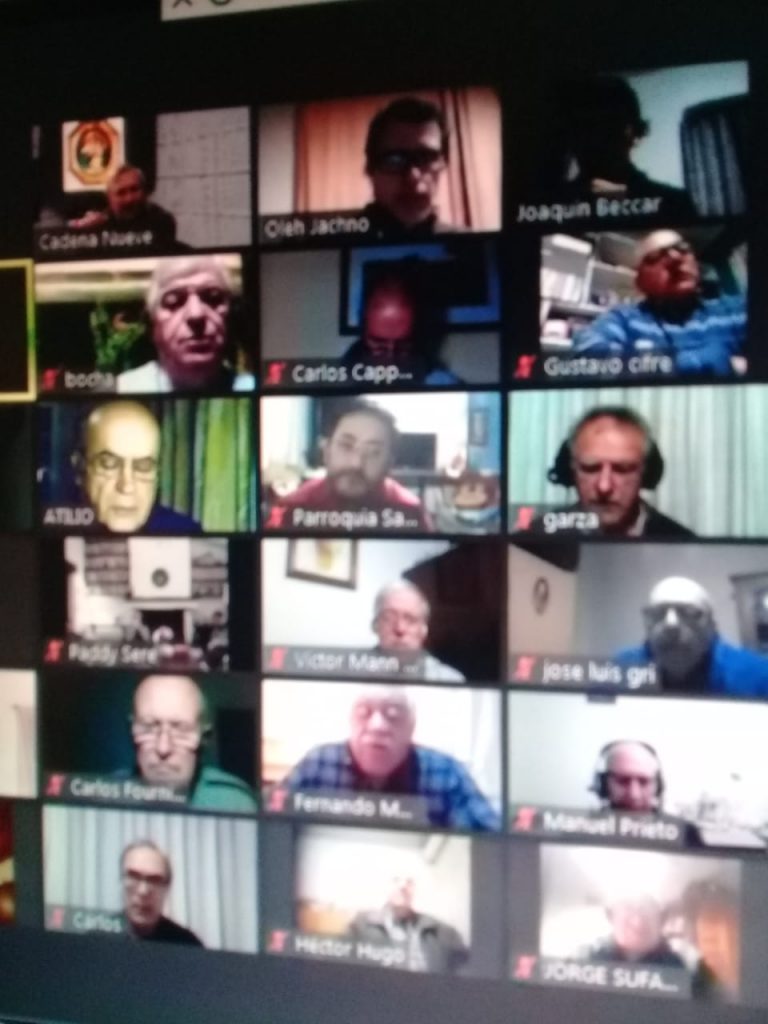 Otra vez ‘Los Madrugadores del 9’ unieron a la diócesis en oración