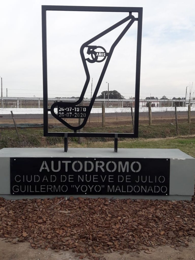 El autódromo cumple 50 años con su nueva denominación