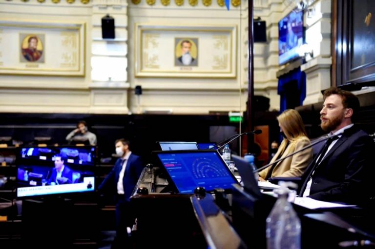 Es ley la Emergencia Productiva, Económica, Financiera y Tarifaria para las Pymes de la Provincia