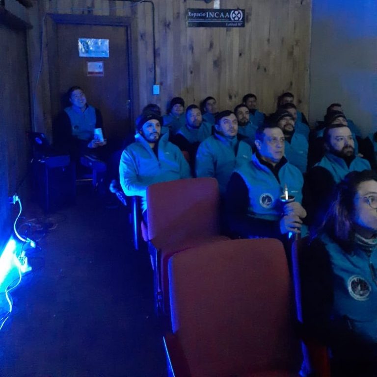 Fue reinaugurada la única sala de cine de la Antártida