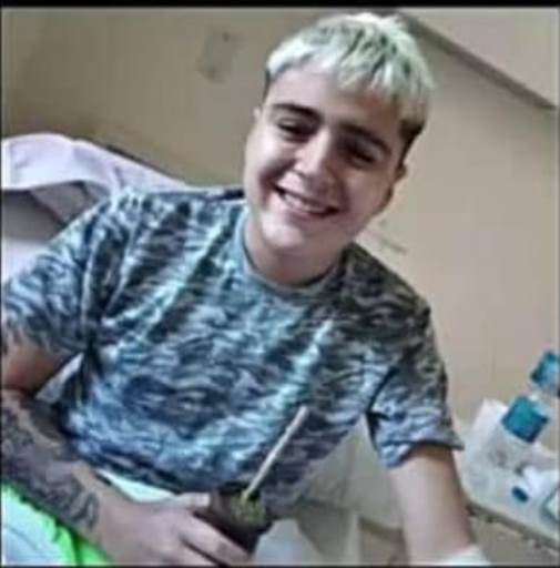 Joven de 23 años se recupera en La Plata tras una delicada intervención cerebral