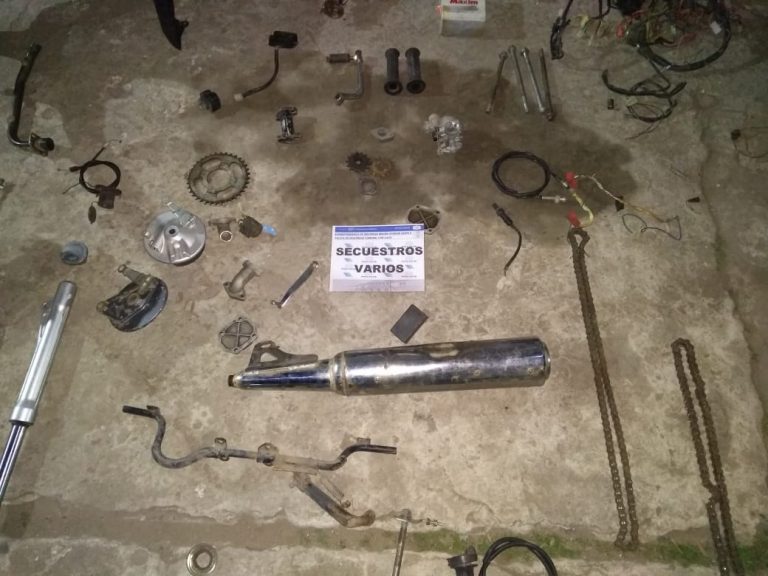 Tras un allanamiento se incautaron autopartes robados de motos