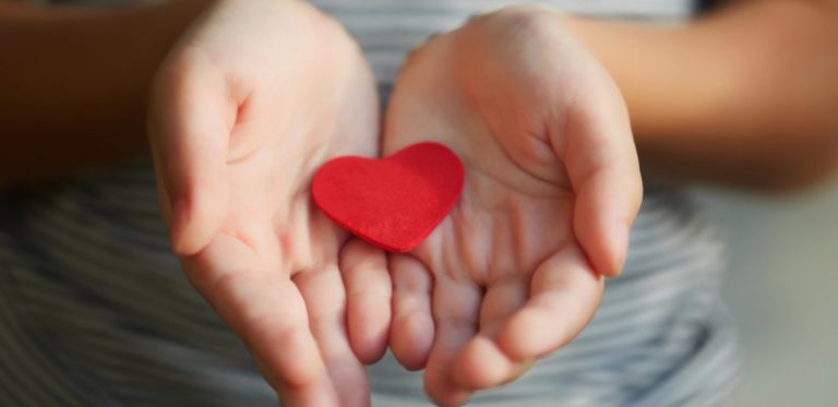 Gesto de amor para con un nuevejuliense desamparado, internado en el Hospital de Clínica de Buenos Aires
