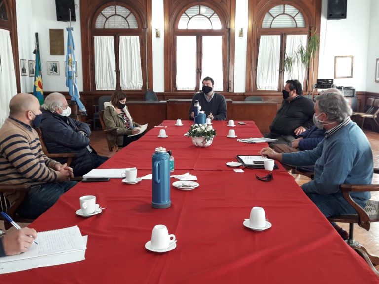 Mariano Barroso encabezó una reunión de la Mesa Agropecuaria nuevejuliense