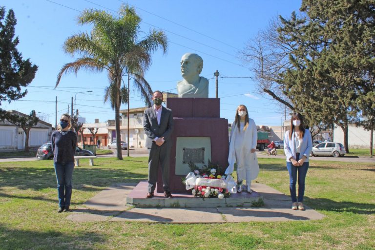 El Intendente Torchio saludó a los maestros en su día con un sencillo acto
