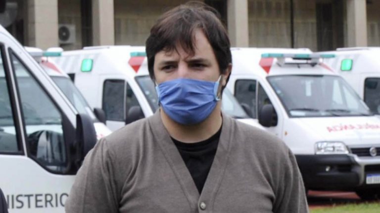 ‘Si la sociedad no reacciona los contagios no van a bajar’