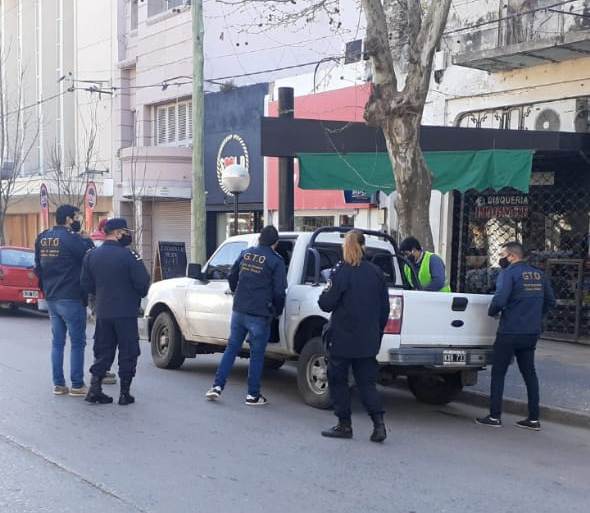 Allanamiento en comercio textil en el centro de Pehuajó