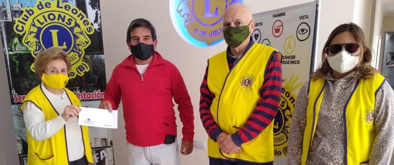 Alegría de un convecino que ayuda a ayudar