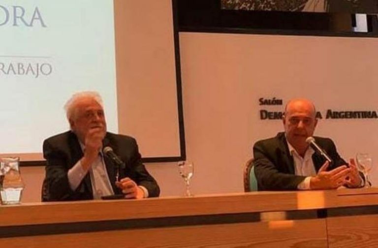 Ginés González García: “si no se baja el nivel de circulación en todos los distritos del país, la situación se agravará más aún