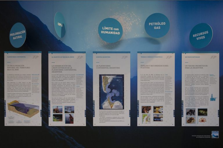 Nuevo mural sobre la Plataforma Continental Argentina en el Museo Malvinas