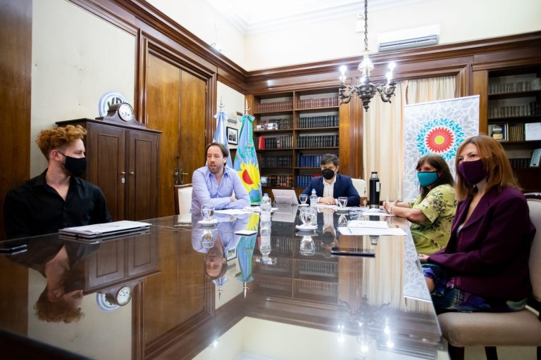 La Provincia presentó la Escuela de Economía y Gestión para el Desarrollo Local para los 135 municipios
