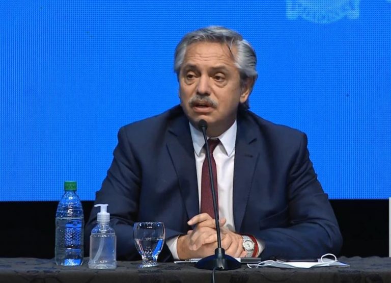 El aislamiento seguirá en ocho provincias y el AMBA por 14 días