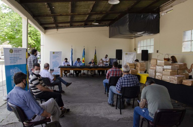 La Provincia licitó obras de repavimentación para los distritos de Nueve de Julio y Bolívar