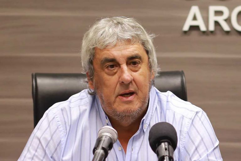 Si Trotta no se ocupa de la inversión en Educación va a ser muy difícil volver a las aulas con normalidad en 2021