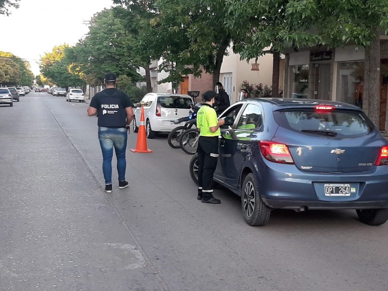 En el centro de Nueve de Julio hubo controles de tránsito y personas