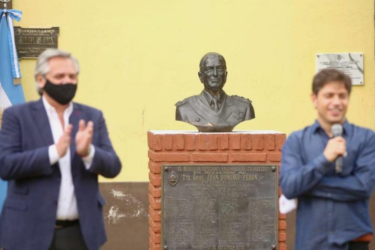 Alberto Fernández y Alex Kicillof encabezaron un homenaje por el Día de la Lealtad