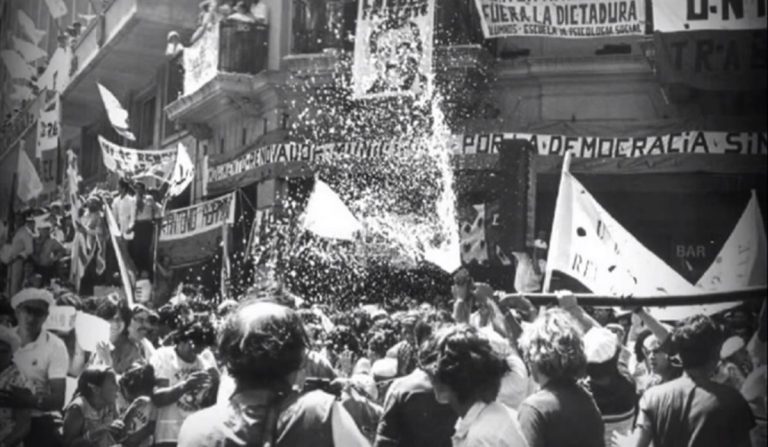 Día del restablecimiento del orden democrático