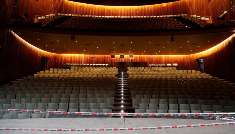 La Provincia de Buenos Aires y empresarios teatrales y musicales definieron las condiciones para la organización de espectáculos en temporada