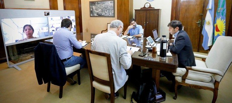 Kicillof evaluó la situación epidemiológica de la Provincia junto a intendentes y especialistas