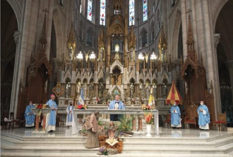En Luján, obispos pusieron a los pies de la Virgen el cuidado de la vida