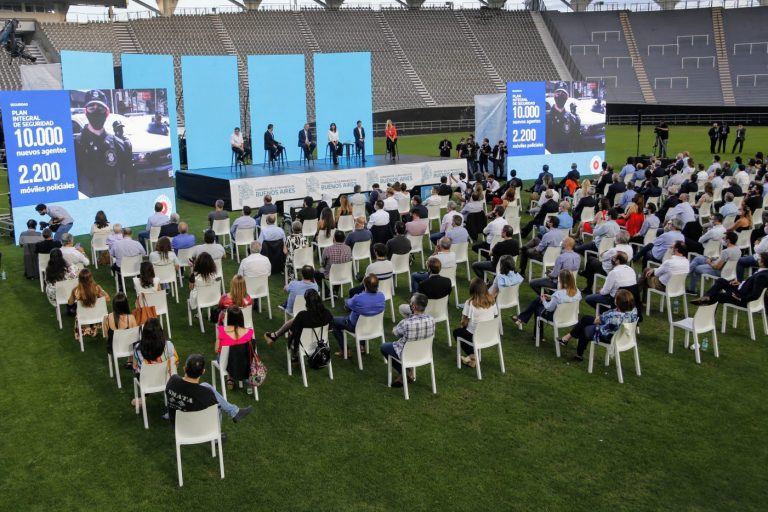 Kicillof: “El 2021 será el año de la vacunación y de la reconstrucción de la provincia de Buenos Aires”