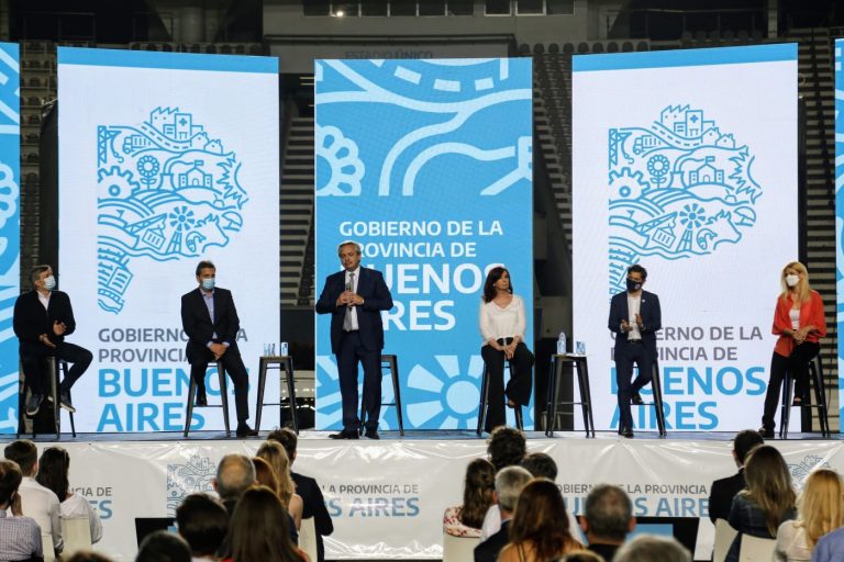 Walter Torchio estuvo en La Plata en el lanzamiento de ‘Desafíos para Reconstruir la Provincia’